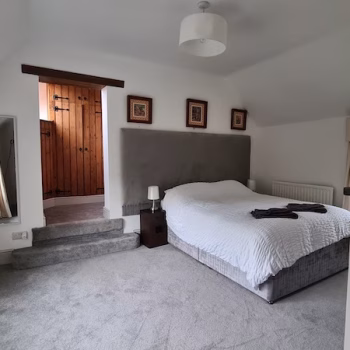Master Kingsize Bedroom